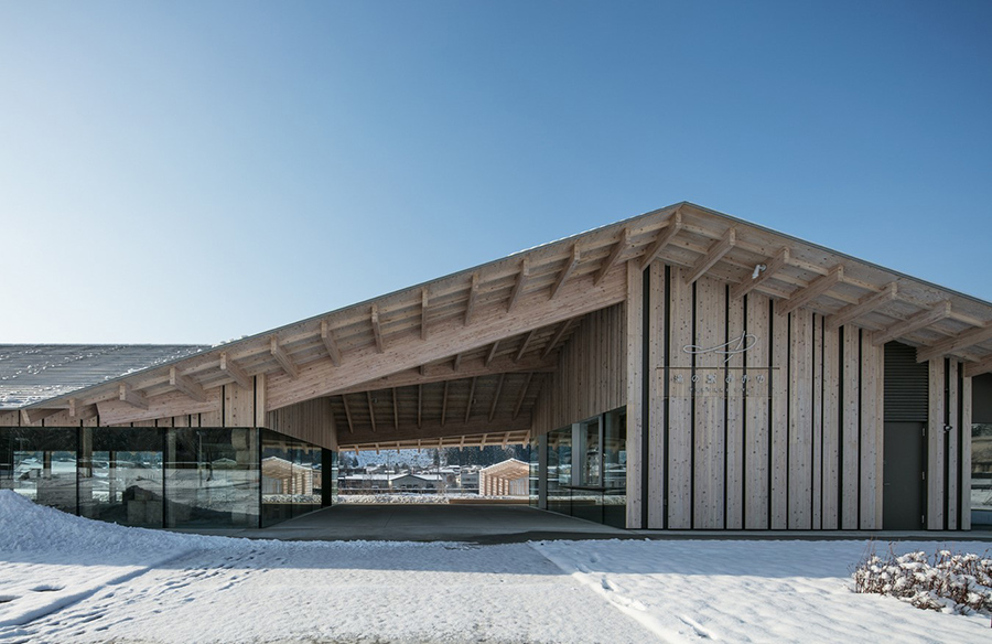 Redefining Community Spaces: Yunoeki Oyu by Kengo Kuma and Associates