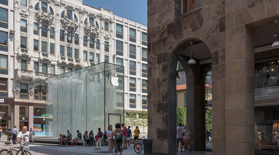 Apple Piazza Liberty: A Fusion of Architecture and Urban Life