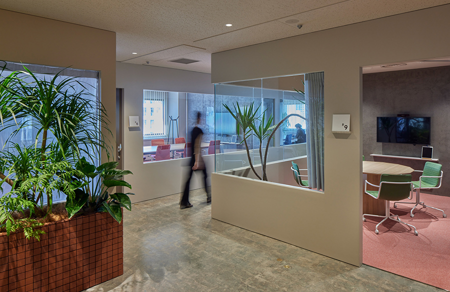 Nippan Group Tokyo Headquarter: Redefining Office Spaces with a Communication Library