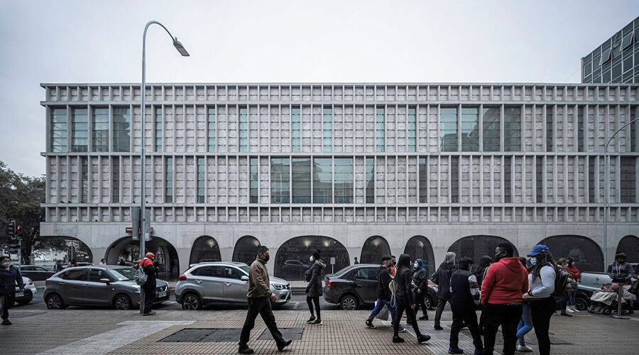 Plaza de Armas Metro Station Building: A Symbol of Integration